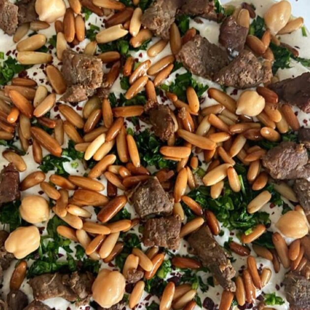 صحن فتة حمص باللحم